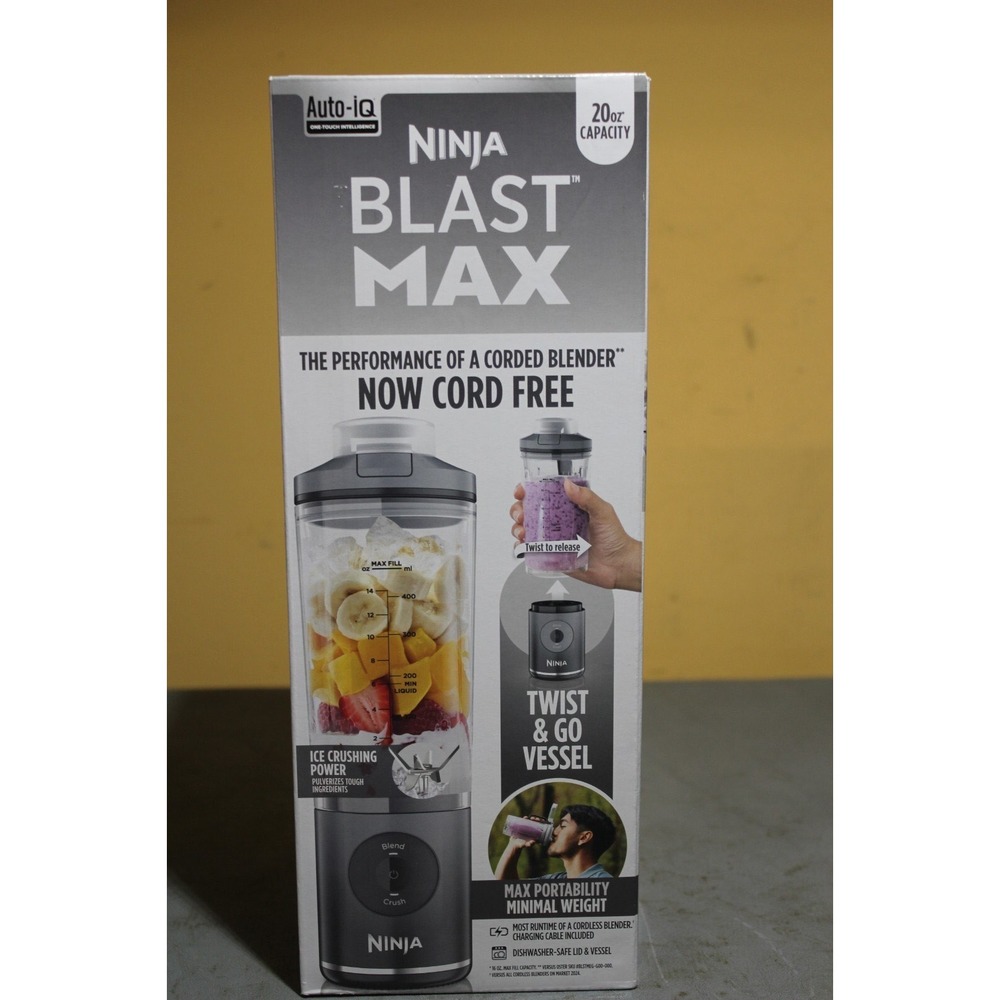 Ninja Blast Max Portable Cordless Blender 20oz Auto-iQ Black BC200 Series